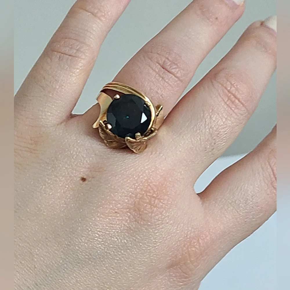 Vintage Bold Luxury 10K Gold Green Tourmaline Greco Roman Leaf Statement Ring - Picture 5 of 10